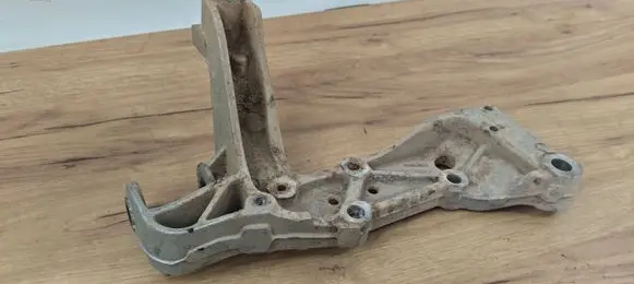 Skoda Octavia Mk2 (1Z) Front lower control arm/wishbone 1K0199296F