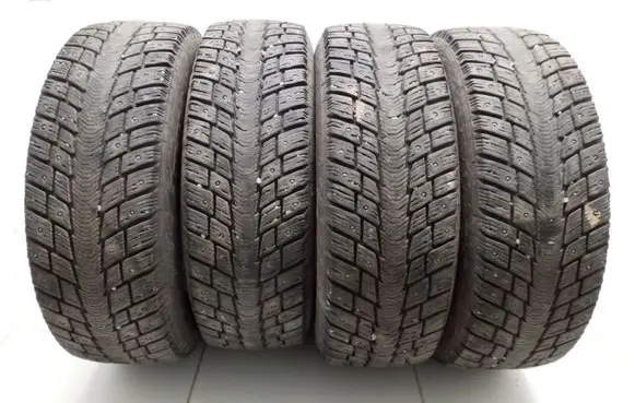 Citroen Jumper R15 winter/snow tires with studs 18565R1588Q