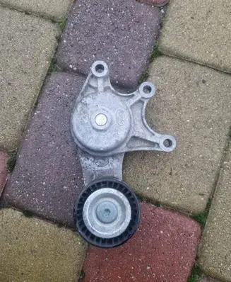 BMW 3 GT F34 Generator/alternator belt tensioner 1128759496905