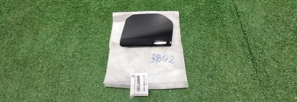 BMW X6M G06 F96 Front tow hook cap/cover 51118069949