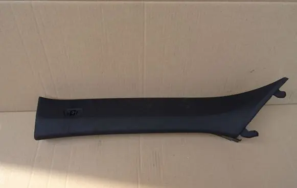 BMW X1 U11 (A) pillar trim 9462309 9462313