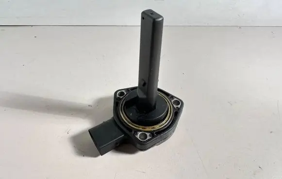 BMW X5 E53 Oil level sensor 7508003 6PR00786802