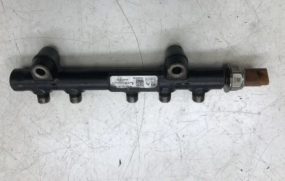Peugeot 308 Fuel main line pipe 9804776780 9676643880