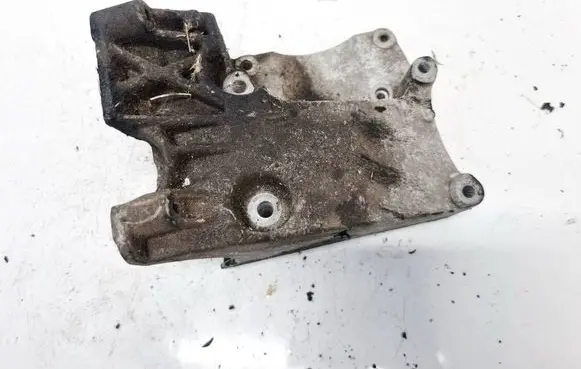 Ford Focus C-MAX Engine mounting bracket 4m5q19d624cc
