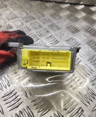 Toyota Corolla Verso AR10 Airbag control unit/module 891700F070