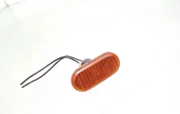 Renault Safrane Front fender indicator light 13910020