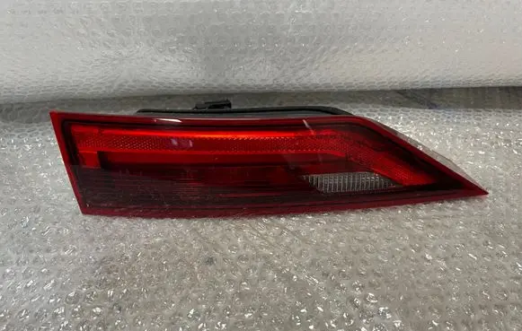 Volvo S90, V90 Tailgate rear/tail lights 31656786