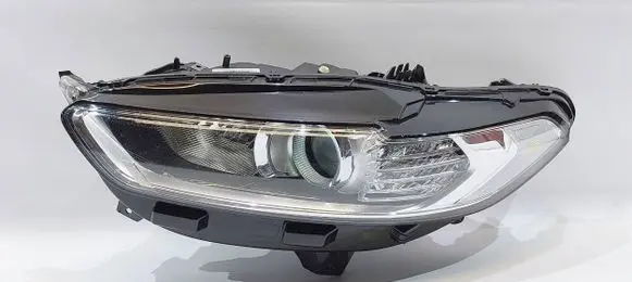 Ford Mondeo MK V Headlight/headlamp ES73-13W030-GD