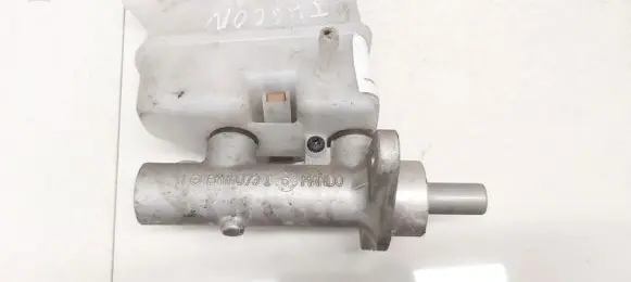 Hyundai Tucson JM Master brake cylinder BM111073 BM341106