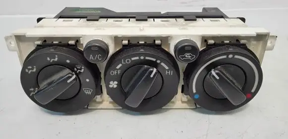Toyota Avensis T250 Climate control unit 5590005120 MB1465700754