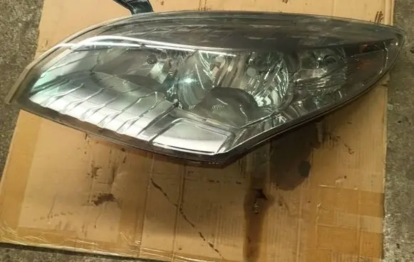 Renault Megane III Headlight/headlamp 260600017r