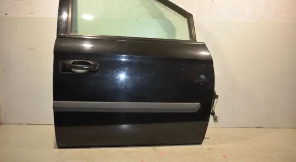 Chrysler Voyager Front door