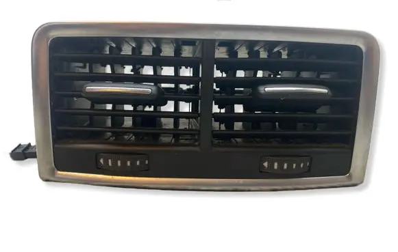 Audi Q7 4L Rear air vent grill 4L0819203