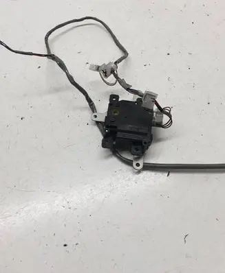 Nissan Pathfinder R51 Air flap motor/actuator 0638000920