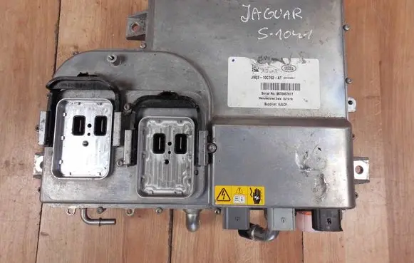 Jaguar I-Pace Battery charger (optional) J9D310C762AT