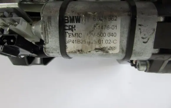 BMW 7 E65 E66 Steering wheel axle 6757494rl