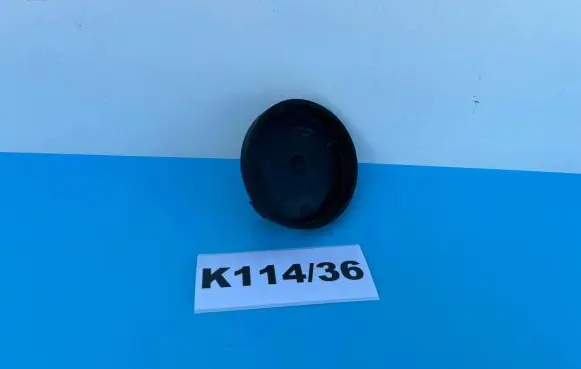 Iveco Daily 5th gen Headlight/headlamp dust cover AL13
