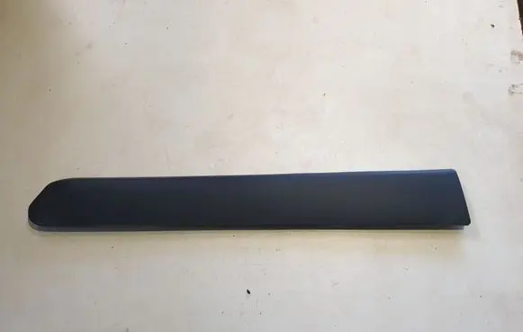 Volvo XC70 Front door trim (molding) 9190883 8620140