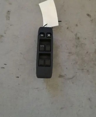 Nissan Primera Electric window control switch 25401AV640
