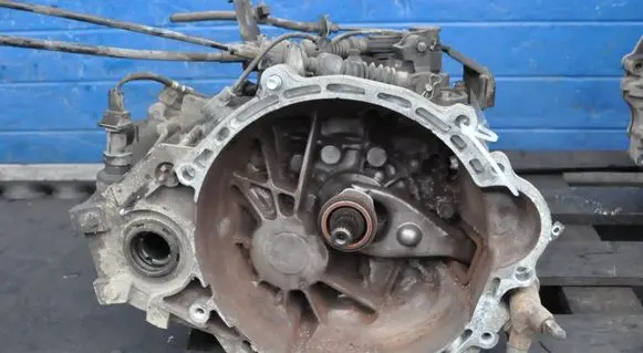 KIA Soul Manual 6 speed gearbox W8U50C