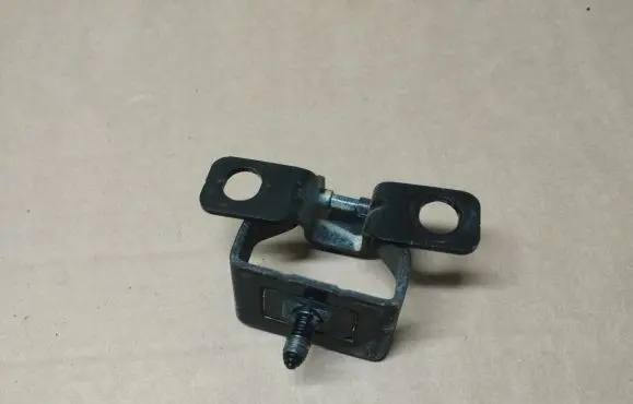 Peugeot 308 Tailgate/trunk/boot hinge