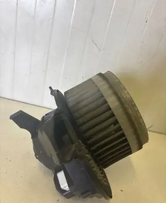 Volvo XC70 Heater fan/blower 21040