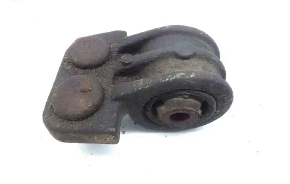 Volvo V70 Gearbox mount 9445335