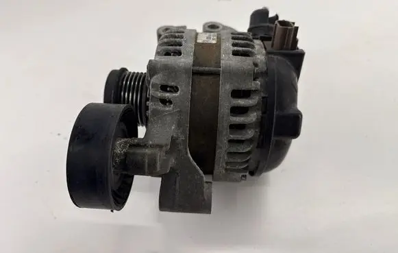 Ford Fusion II Generator/alternator DS7T10300DB