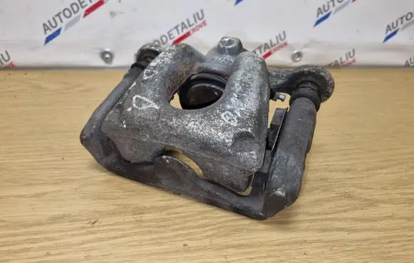 BMW 1 E82 E88 Front brake caliper 5422