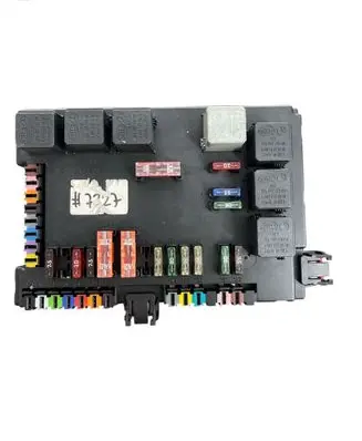 Mercedes-Benz S W221 Fuse module 08022140