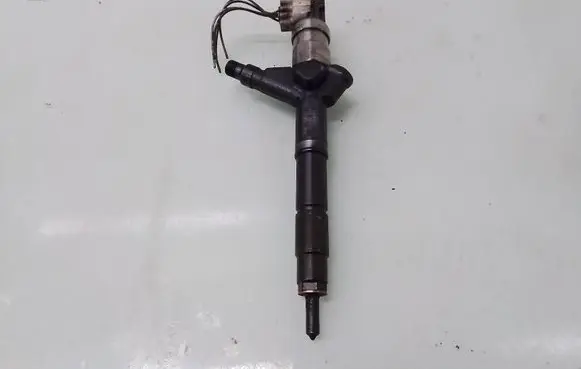 Nissan Primera Fuel injector 16600AU600 03D12185