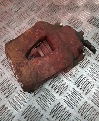 Skoda Octavia Mk2 (1Z) Front brake caliper