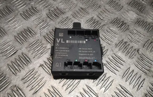 Mercedes-Benz E A207 Door control unit/module 2129004402 A2129004402