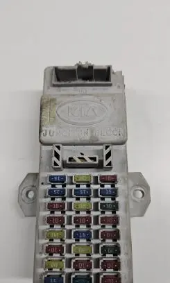 KIA Sorento Fuse module