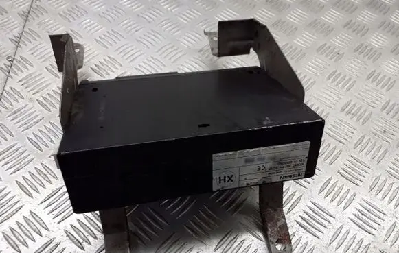 Nissan Almera Tino CD/DVD changer 28184AV700