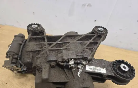 Volkswagen Tiguan Rear differential 0AY525010B 0138546WB DFAA4500A