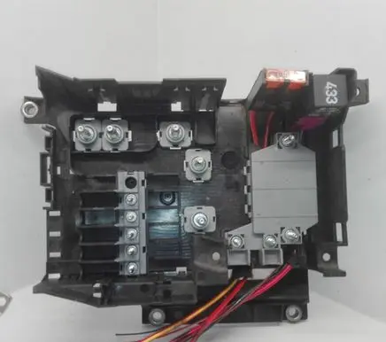 Volkswagen Touareg I Fuse box set 7L0937548B