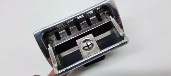 Rolls-Royce Silver Spur Ashtray (front) 