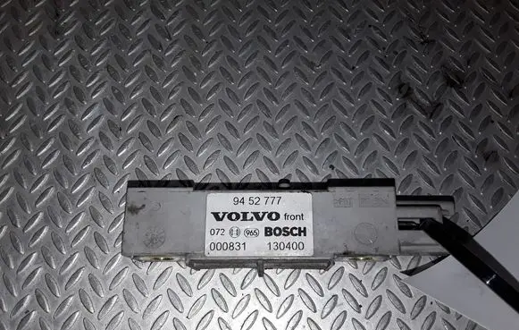 Volvo V70 Airbag deployment crash/impact sensor 945277