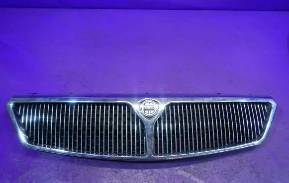 Lancia Zeta Front bumper upper radiator grill 1850873116
