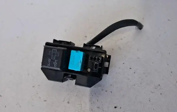 Lexus RX III Other relay 9098702010