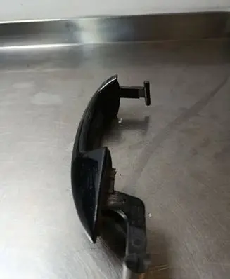 Volkswagen PASSAT B5.5 Front door exterior handle 3C0837210