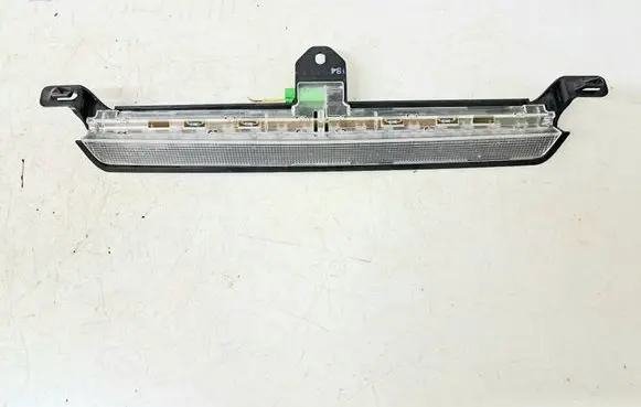 Volvo V70 Third/center stoplight 8658948