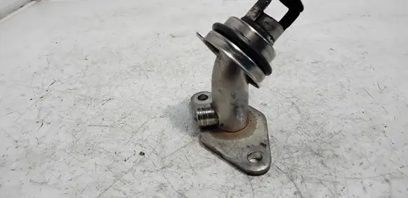BMW 2 F22 F23 EGR valve line/pipe/hose A17282C