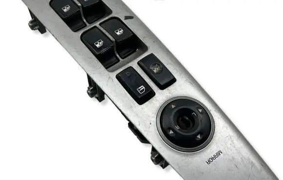 Hyundai Santa Fe Electric window control switch 3714951110