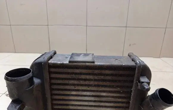 Audi A4 S4 B6 8E 8H Intercooler radiator 8E0145806C