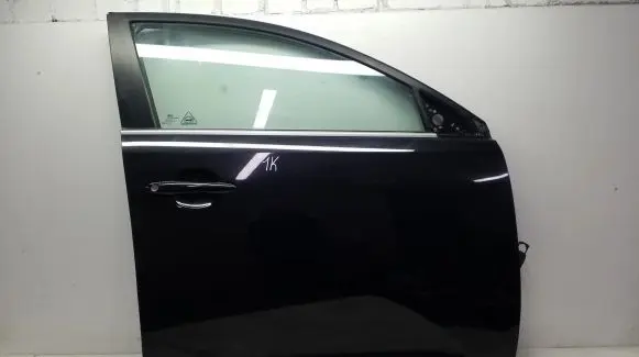 KIA Sportage Front door