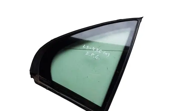 Rear vent window glass