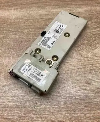 BMW 7 E65 E66 Aerial antenna amplifier 6938064 21367510 8368205