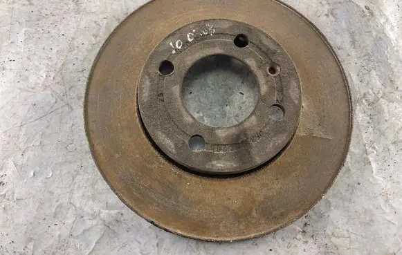 Volkswagen Polo III 6N 6N2 6NF Front brake disc
